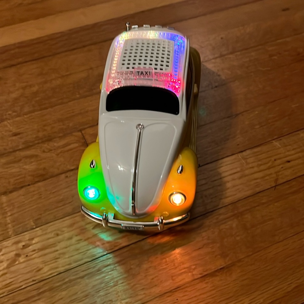 NIB - WIRELESS CAR BLUETOOTH SPEAKER - Picture 6 of 9